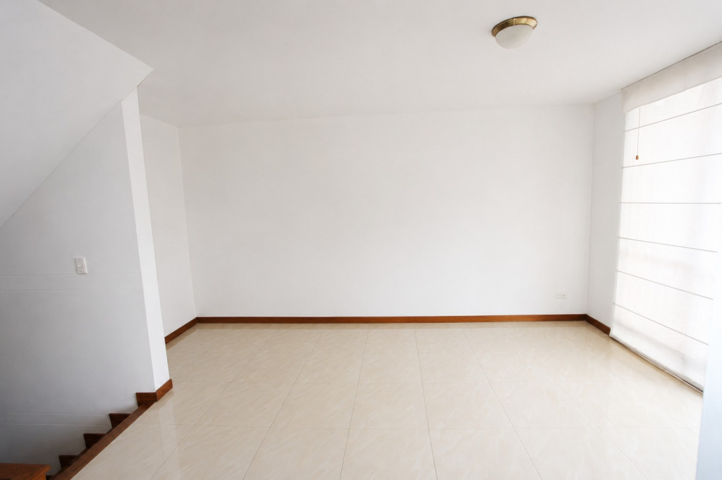 Casa en venta en Gratamira, Bogotá · foto 3 de 13