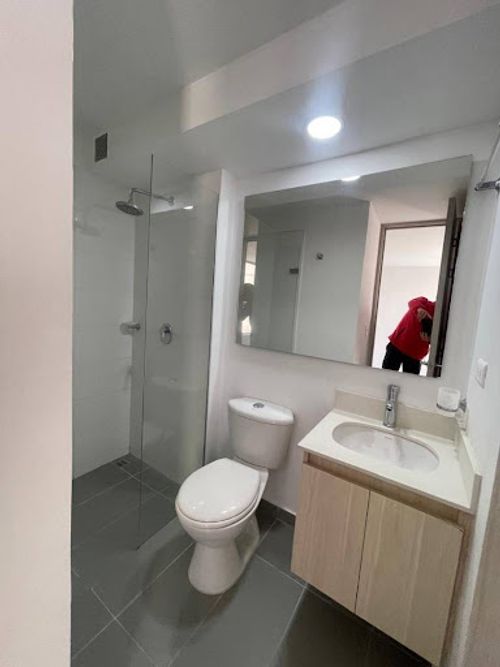 Apartamento de 2 alcobas en arriendo en Loma De Los Bernal, Medellín, 68 m² · foto 14 de 14