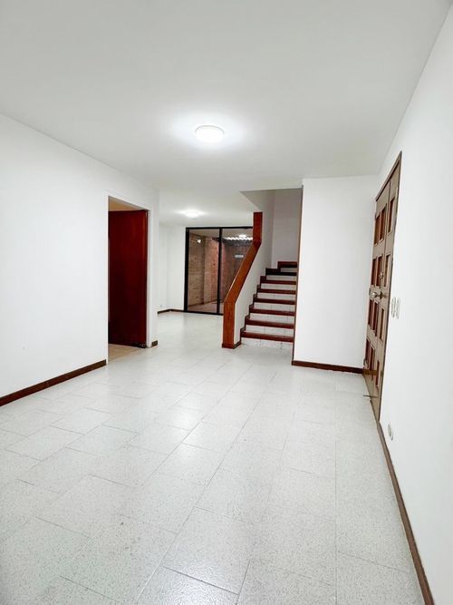 Casa de 3 alcobas en venta en Valle Del Lili, Cali, 190 m² · foto 5 de 22
