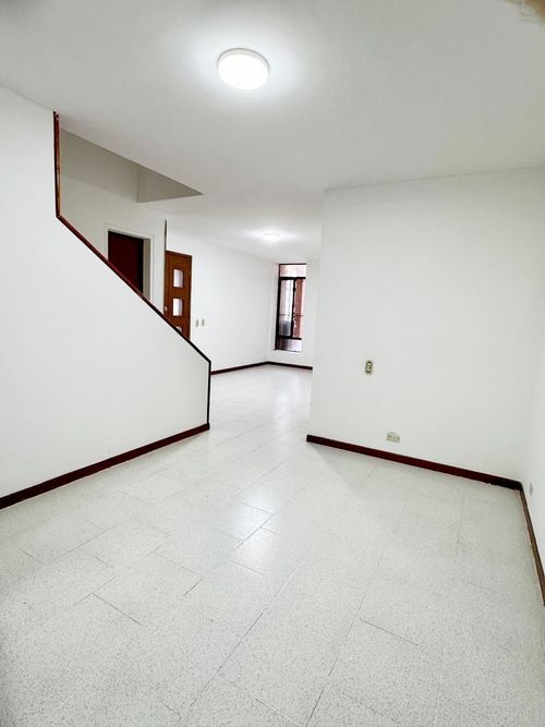 Casa de 3 alcobas en venta en Valle Del Lili, Cali, 190 m² · foto 4 de 22