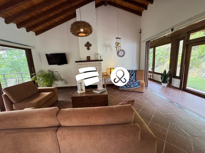 Finca en venta en El Carmen De Viboral, El Carmen de Viboral, 3850 m² · foto 2 de 24