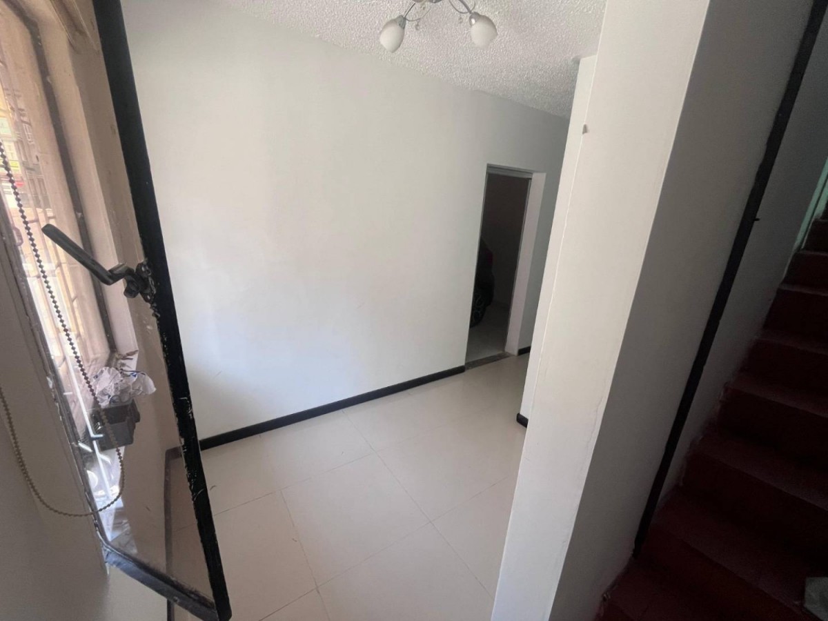 Casa en venta en Castilla, Bogotá · foto 4 de 24