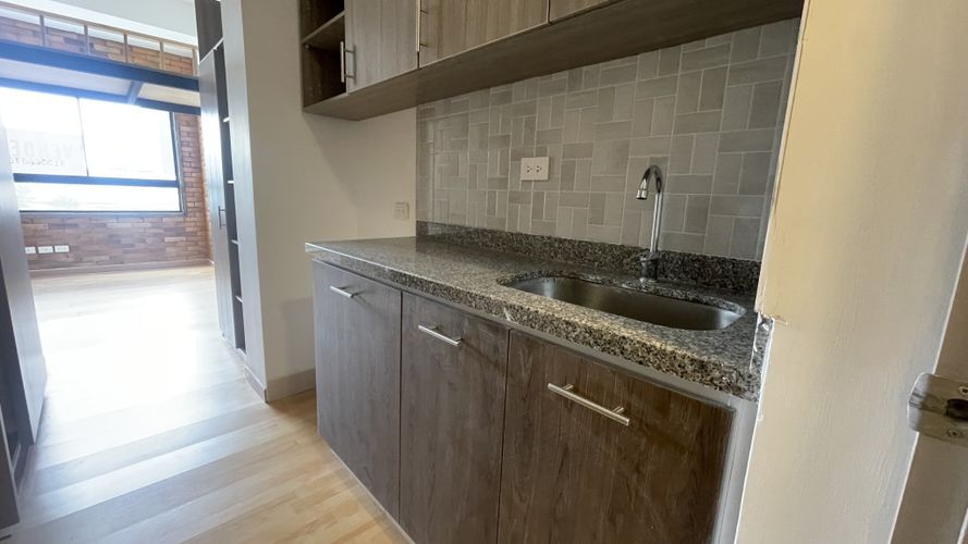 Apartaestudio en venta en La Castellana, Bogotá, 25 m² · foto 2 de 24