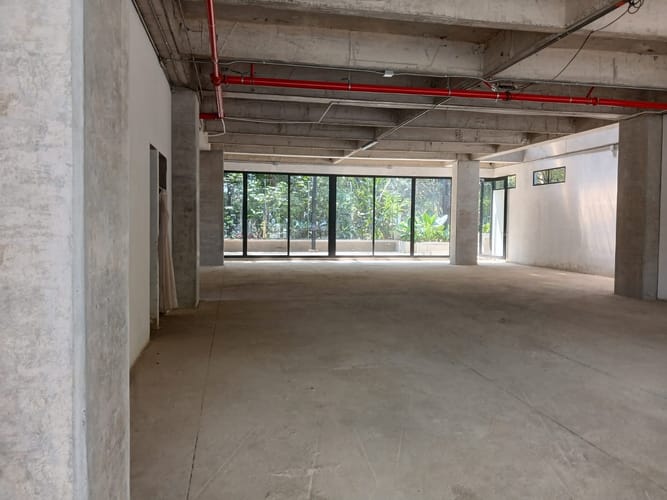 Local en arriendo en El Poblado, Medellín, 490 m² · foto 9 de 14