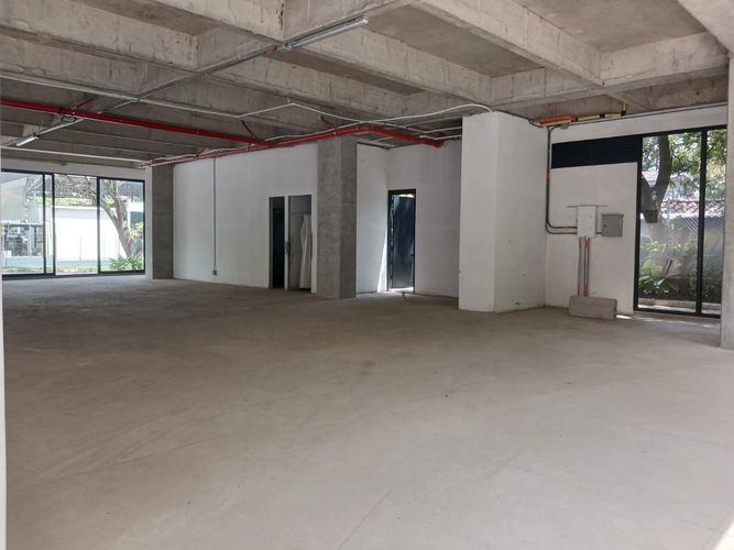 Local en arriendo en El Poblado, Medellín, 490 m² · foto 6 de 14