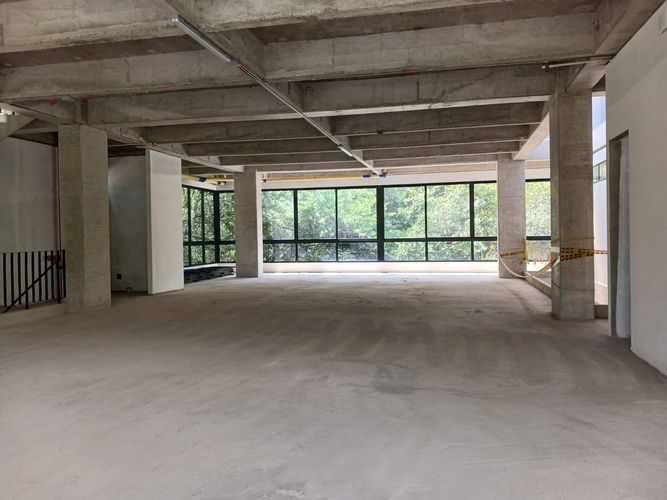 Local en arriendo en El Poblado, Medellín, 490 m² · foto 4 de 14