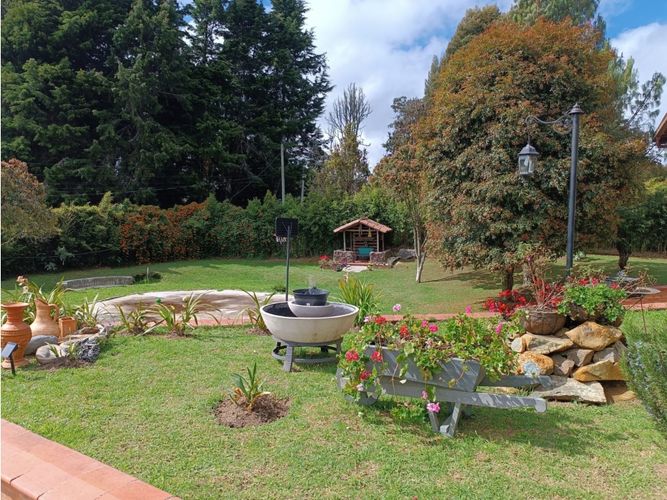 Finca en venta en El Plan, Medellín, 450 m² · foto 2 de 10