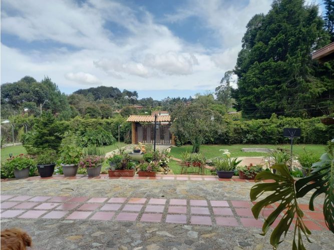 Finca en venta en El Plan, Medellín, 450 m² · foto 3 de 10