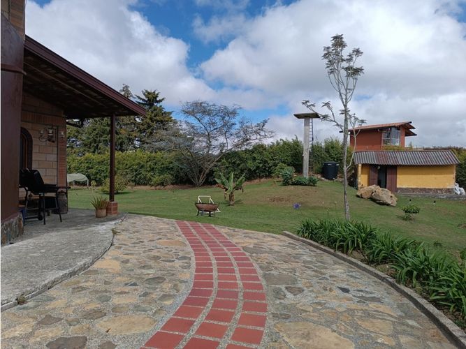 Finca en venta en El Plan, Medellín, 450 m² · foto 9 de 10