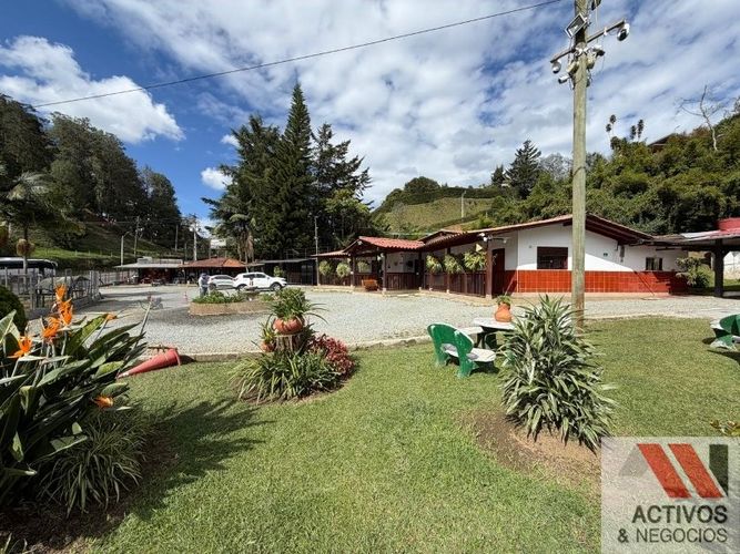 Lote en venta en Don Diego, El Retiro, 2945 m² · foto 2 de 7