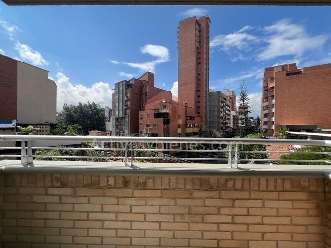 Apartamento de 2 alcobas en arriendo en Laureles, Medellín, 82 m² · foto 6 de 16