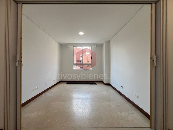 Apartamento de 2 alcobas en arriendo en Laureles, Medellín, 82 m² · foto 8 de 16