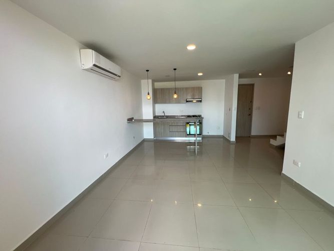 Apartamento de 3 alcobas en venta en El Carmen, Barranquilla, 101 m² · foto 2 de 24