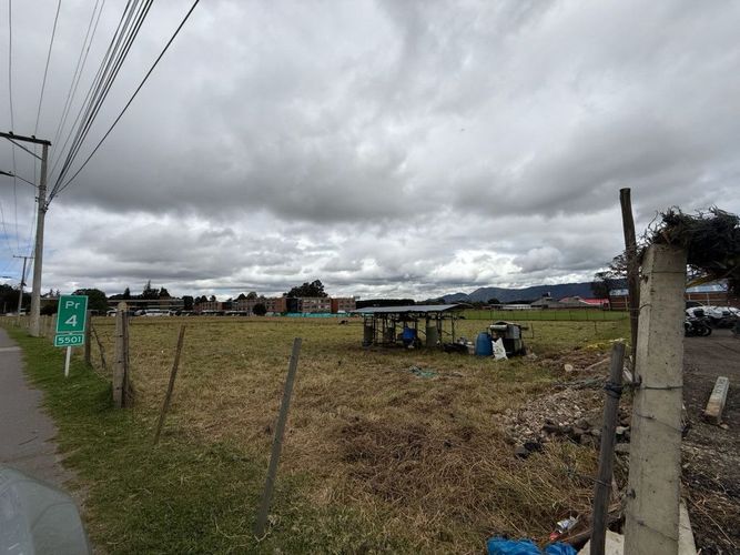 Lote en venta en Fusca, Chía, 14000 m² · foto 3 de 4