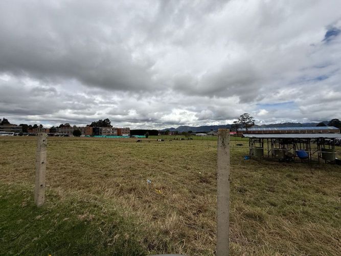 Lote en venta en Fusca, Chía, 14000 m² · foto 4 de 4