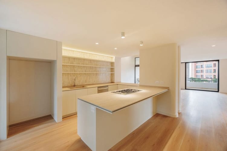 Apartamento de 3 alcobas en venta en El Poblado, Medellín, 320 m² · foto 10 de 24