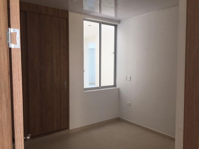 Apartamento de 3 alcobas en venta en Diamante, Girardot, 86 m² · foto 5 de 13