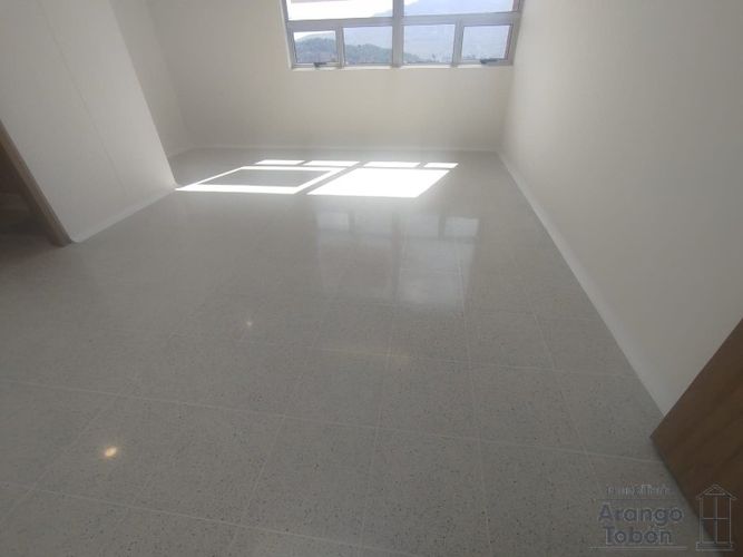 Oficina en arriendo en Calasanz, Medellín, 25 m² · foto 3 de 15