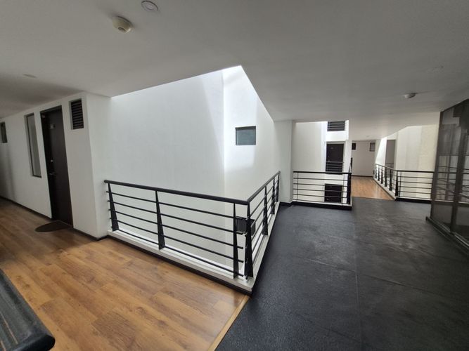 Apartamento de 1 alcoba en venta en Alhambra, Bogotá, 65 m² · foto 3 de 23