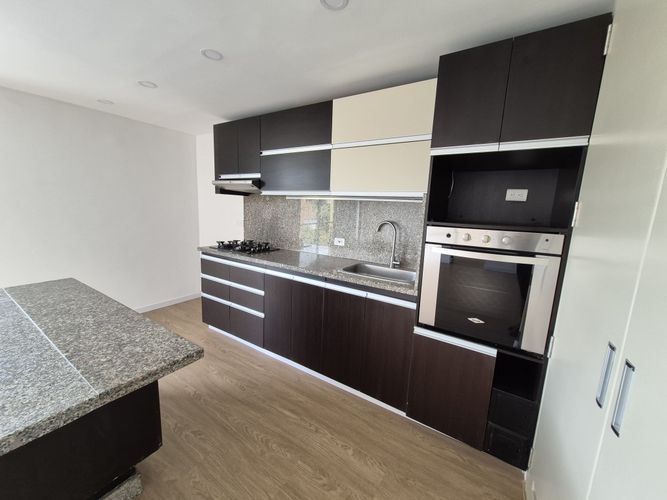 Apartamento de 1 alcoba en venta en Alhambra, Bogotá, 65 m² · foto 9 de 23