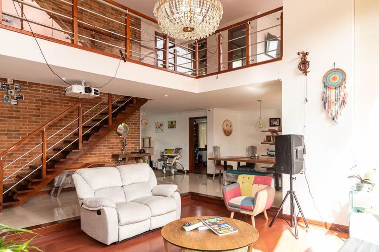 Casa de 4 alcobas en venta en Fagua, Chía, 242 m² · foto 2 de 24