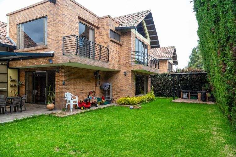 Casa de 4 alcobas en venta en Fagua, Chía, 242 m² · foto 14 de 24