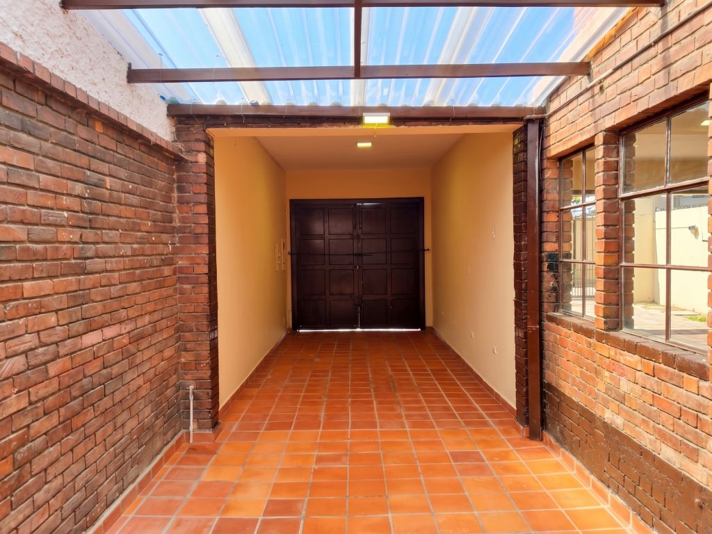 Casa en venta en San Luis, Bogotá · foto 6 de 24