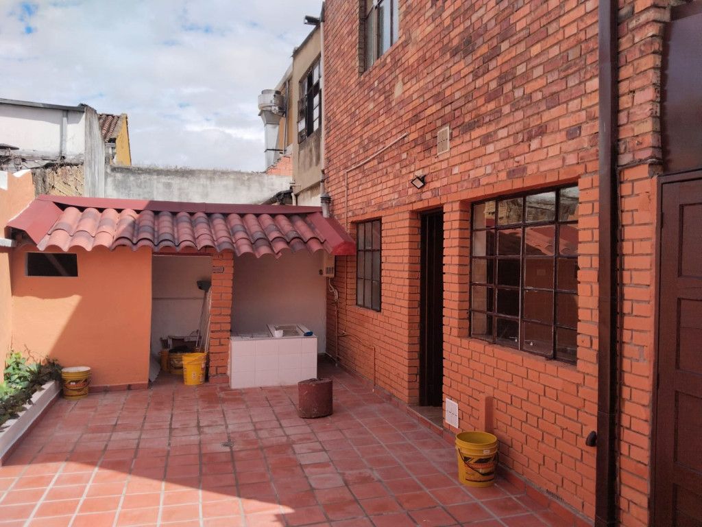 Casa en venta en San Luis, Bogotá · foto 7 de 24