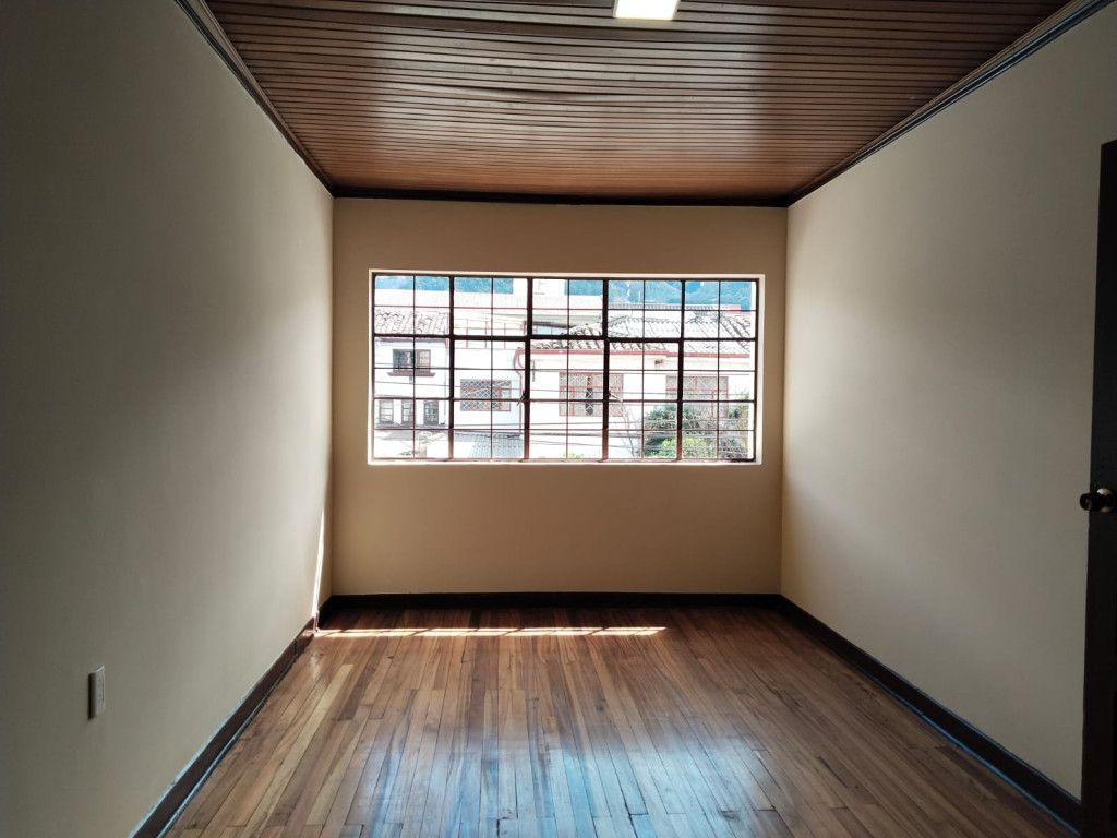 Casa en venta en San Luis, Bogotá · foto 18 de 24