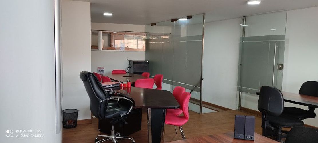 Local en venta en Siberia, Cota, 36 m² · foto 6 de 24