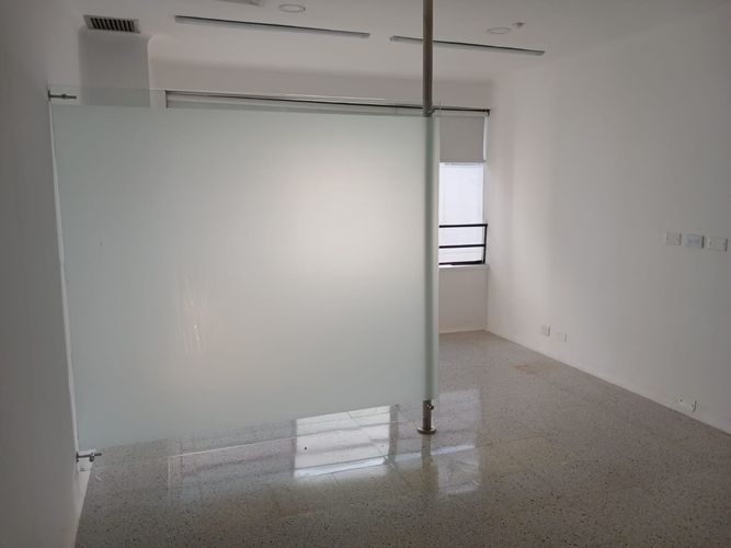 Consultorio en arriendo en El Poblado, Medellín, 32 m² · foto 9 de 11