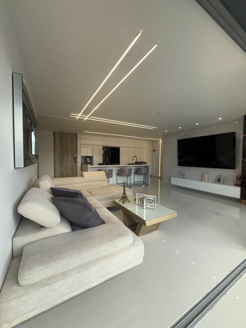 Apartamento de 3 alcobas en venta en Villa Carlota, Medellín, 119 m² · foto 3 de 23