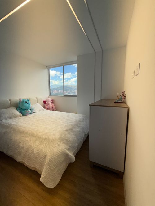 Apartamento de 3 alcobas en venta en Villa Carlota, Medellín, 119 m² · foto 16 de 23