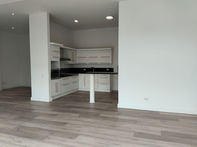 Apartamento de 2 alcobas en venta en Chico Norte, Bogotá, 134 m² · foto 4 de 24