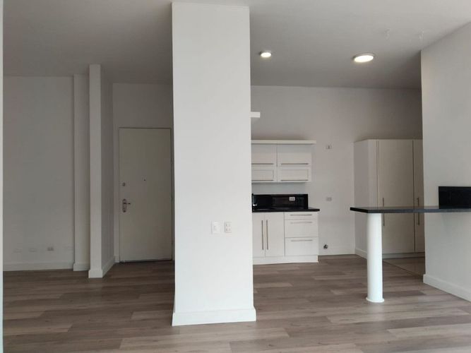 Apartamento de 2 alcobas en venta en Chico Norte, Bogotá, 134 m² · foto 6 de 24