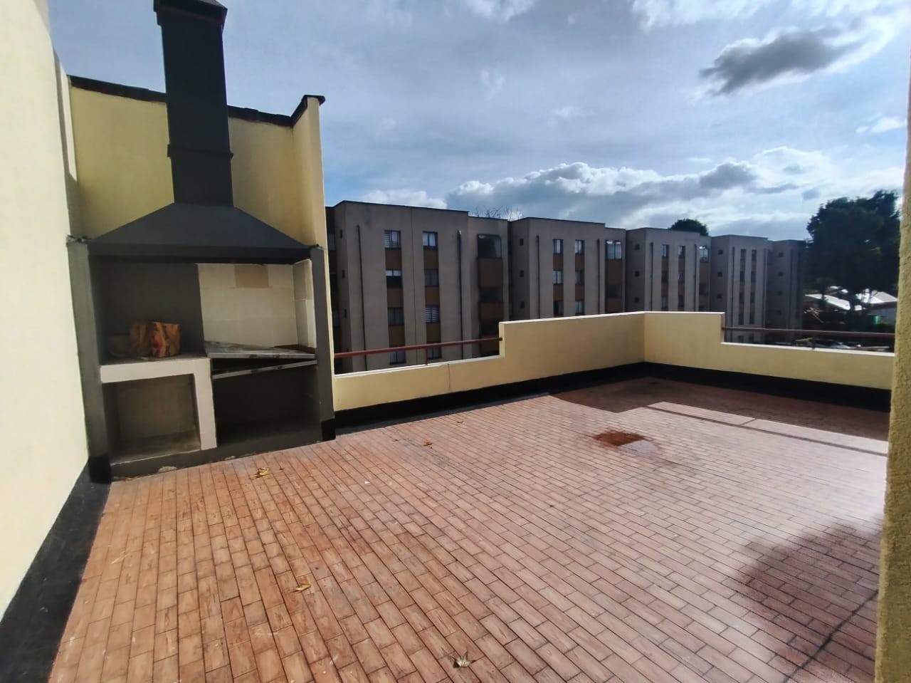 Apartamento en venta en San Cipriano, Bogotá · foto 2 de 23