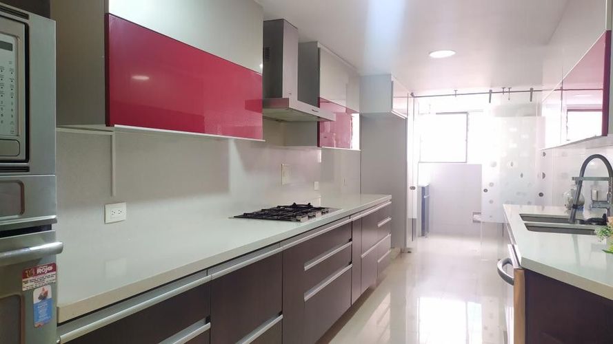 Apartamento de 4 alcobas en venta en Chicó Navarra, Bogotá, 261 m² · foto 7 de 24