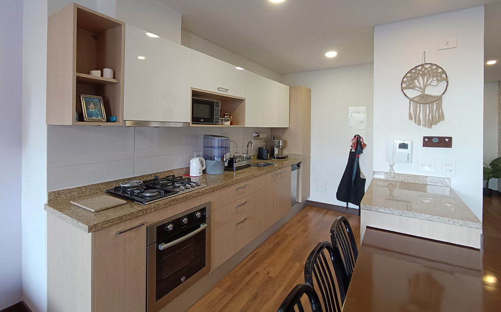 Apartamento en venta en Santa Barbara Central, Bogotá · foto 4 de 15
