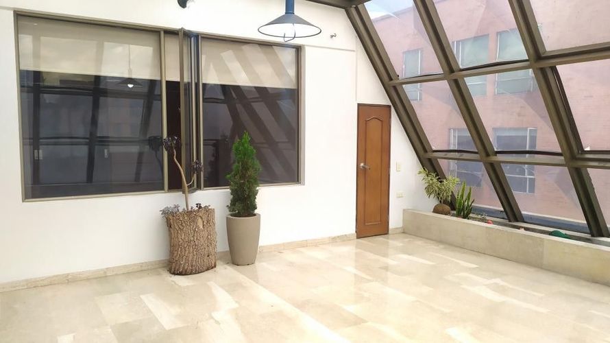 Apartamento de 4 alcobas en venta en Chicó Navarra, Bogotá, 261 m² · foto 23 de 24