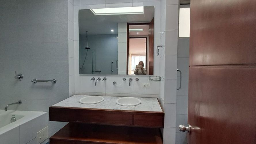 Apartamento de 3 alcobas en venta en Chicó Alto, Bogotá, 385 m² · foto 10 de 24