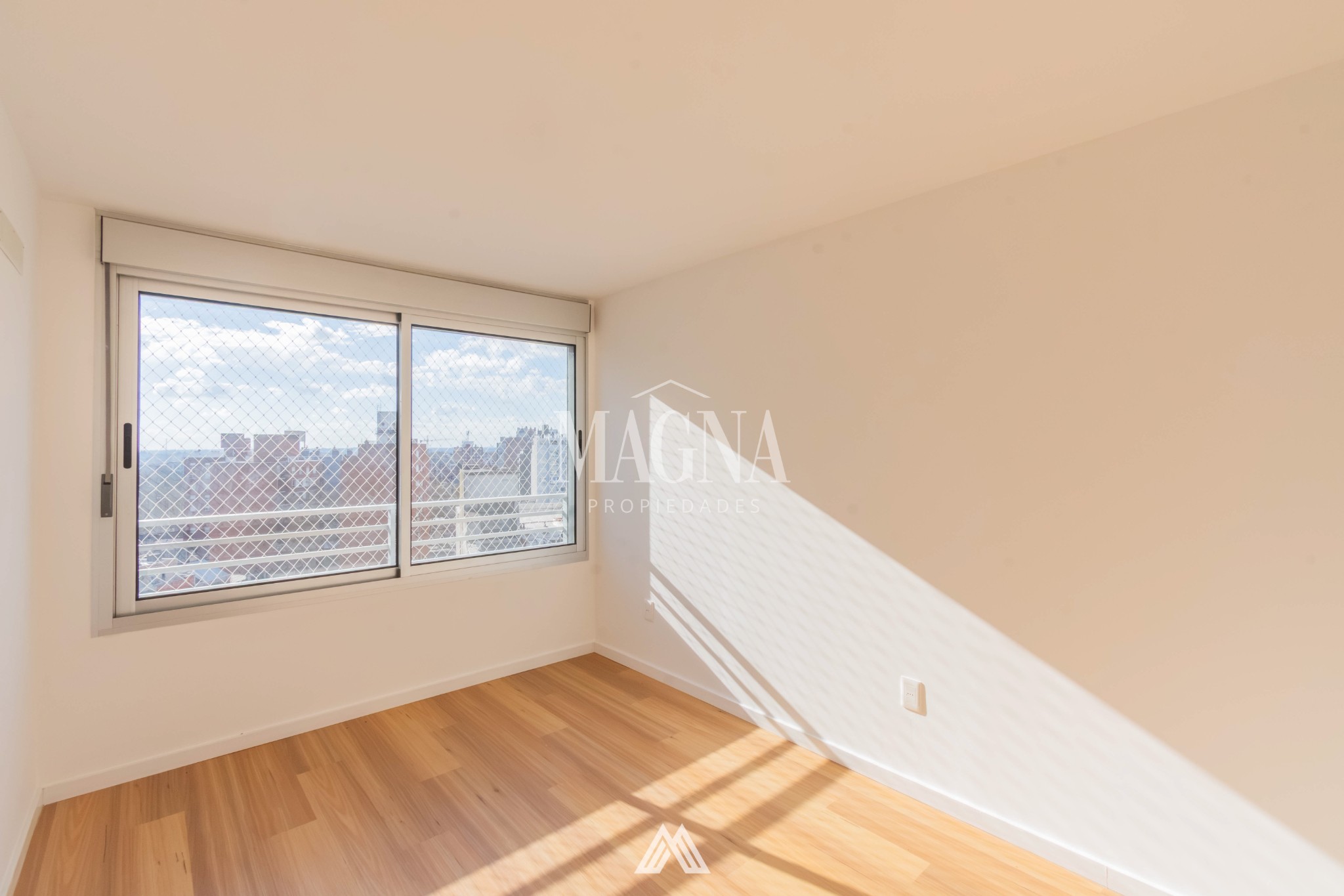 Alquiler - Apartamento 2 Dormitorios + Balcón / Tres Cruces · Foto 8