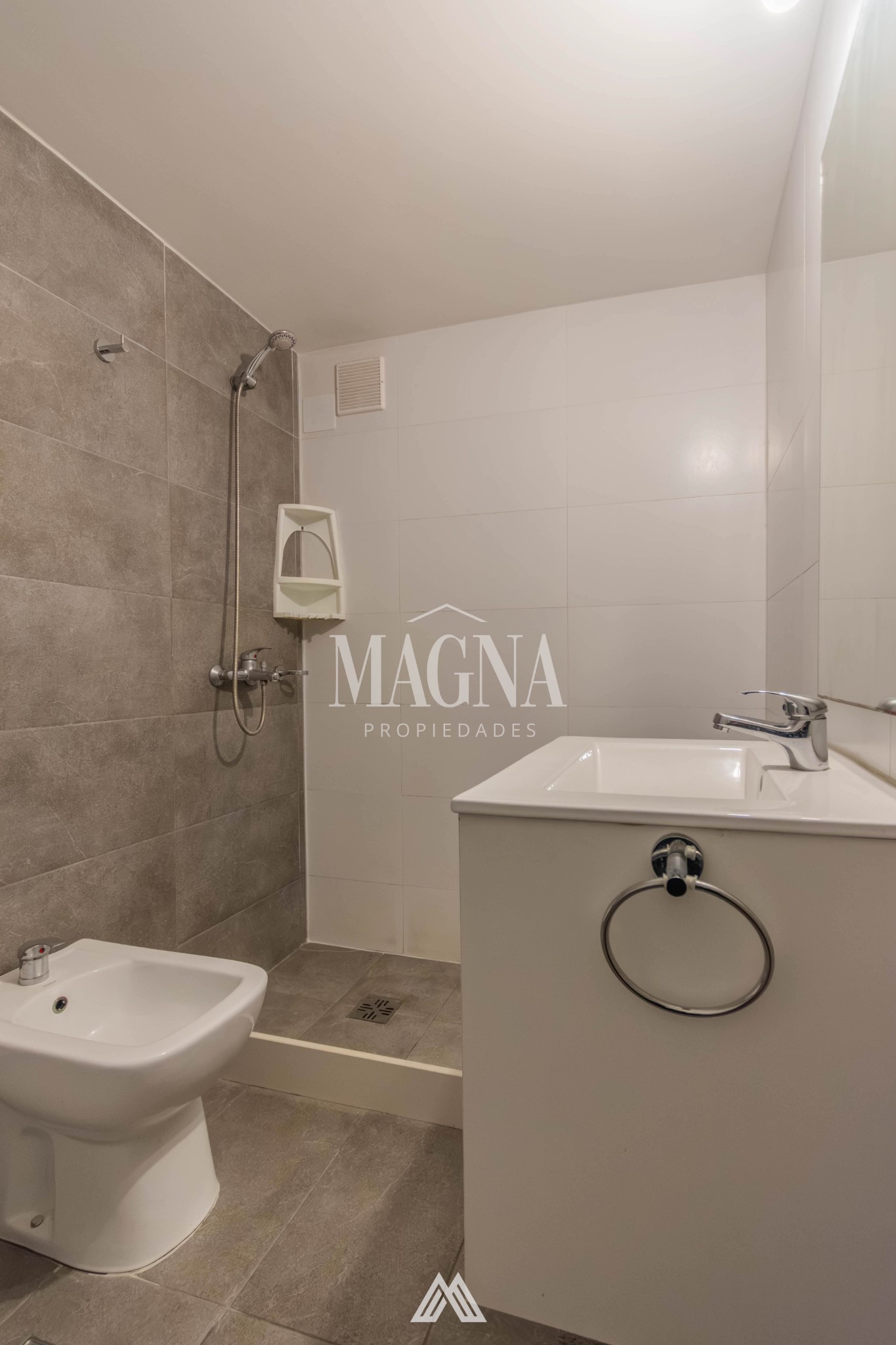 Alquiler - Apartamento 2 Dormitorios + Balcón / Tres Cruces · Foto 11