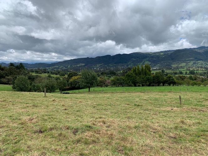 Lote en venta en Marquez, La Calera, 240 m² · foto 9 de 9
