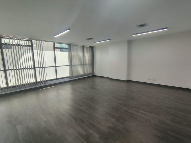 Oficina en arriendo en El Poblado, Medellín, 44 m² · foto 5 de 6