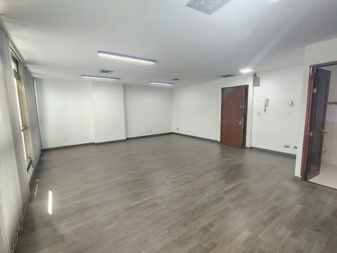 Oficina en arriendo en El Poblado, Medellín, 44 m² · foto 4 de 6