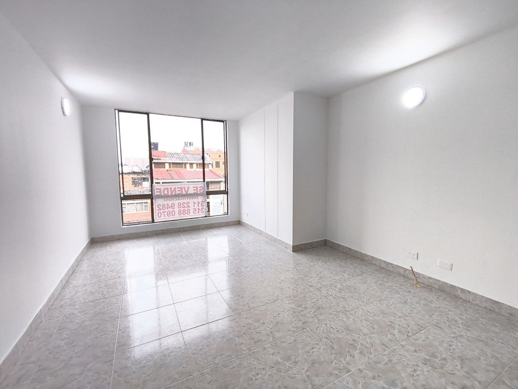 Apartamento en venta en Comuneros, Bogotá · foto 4 de 15