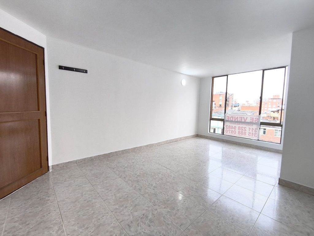 Apartamento en venta en Comuneros, Bogotá · foto 5 de 15