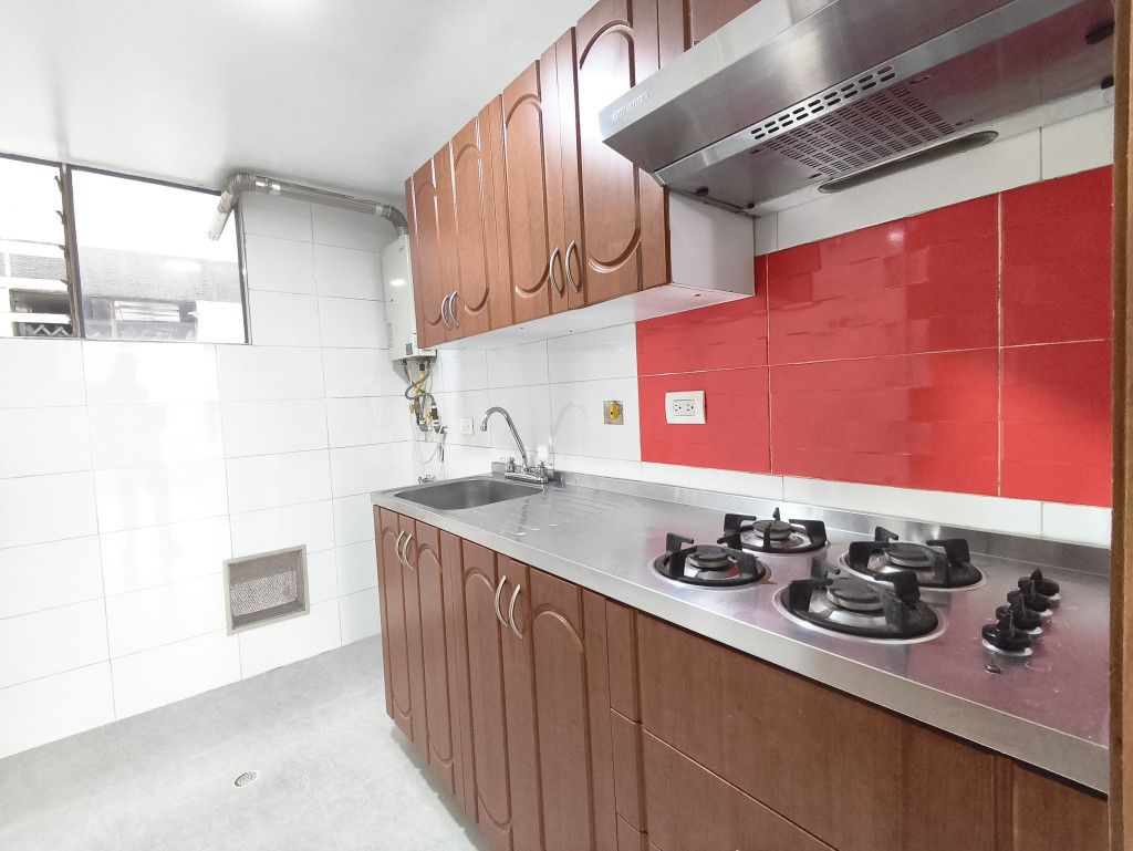 Apartamento en venta en Comuneros, Bogotá · foto 6 de 15