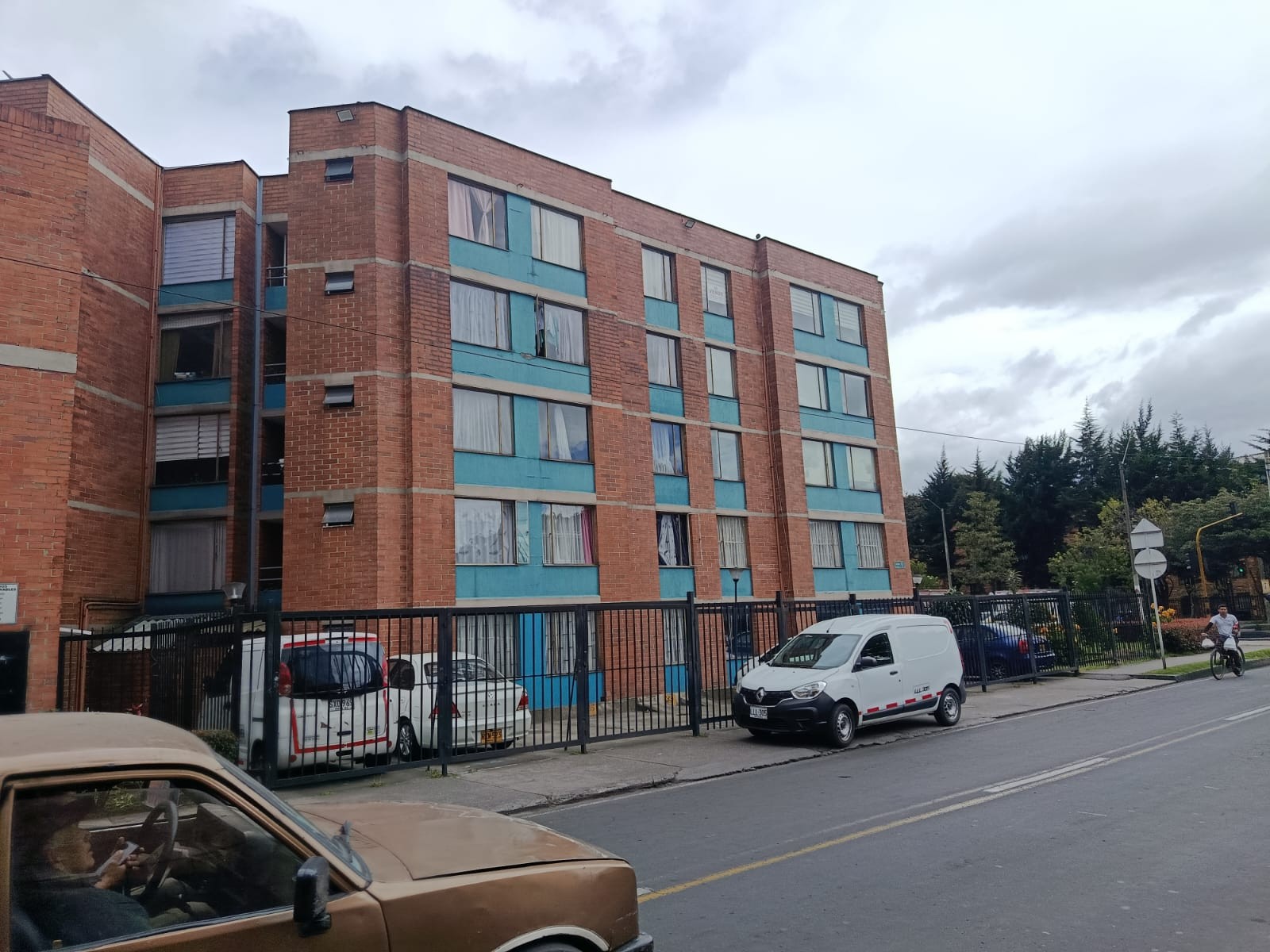 Apartamento en venta en Engativá, Bogotá · foto 2 de 18