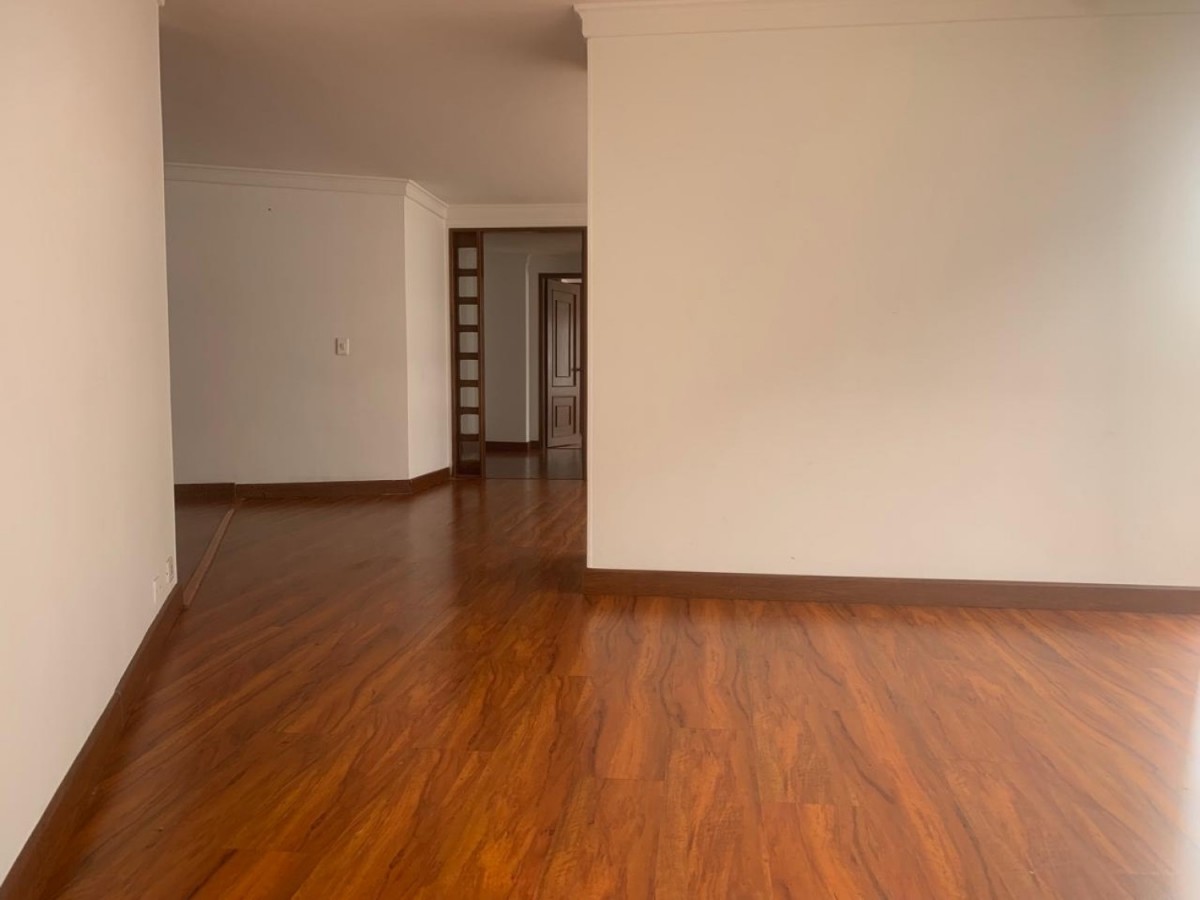 Apartamento en venta en Santa Barbara Alta, Bogotá · foto 3 de 24